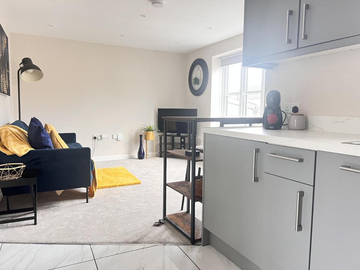 Brand New 1 Bed Apartment, 5Min Walk To Racing & Main Strip, With Electric Parking Bay & Terrace Long Stay Work Contractor Leisure - Citrine Newmarket  Exterior foto